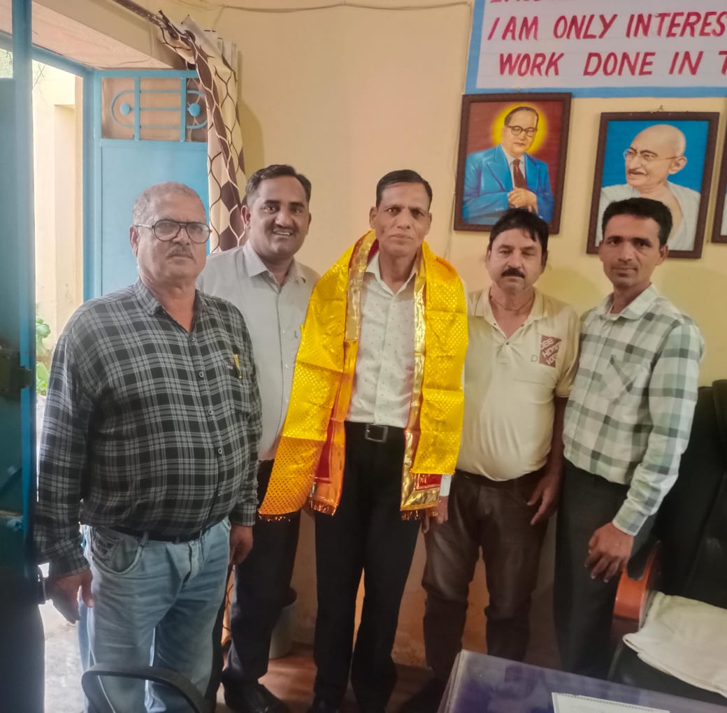 उप निदेशक पद पर पदौन्नत होने से सीबीईओ सुथार का किया स्वागत 