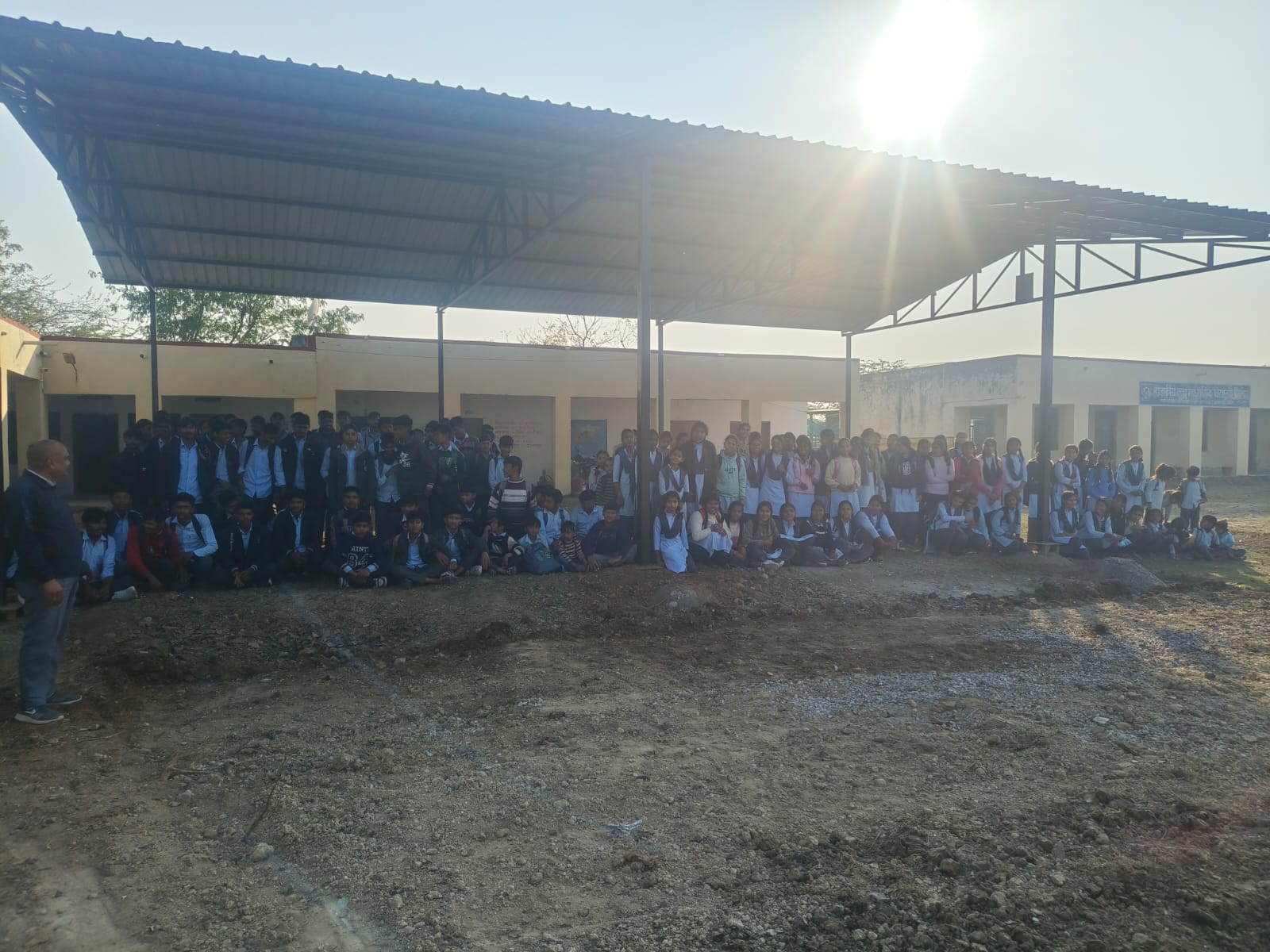 चौकसी हैरियस ने निलोद स्कूल में करवाया डॉम का निर्माण