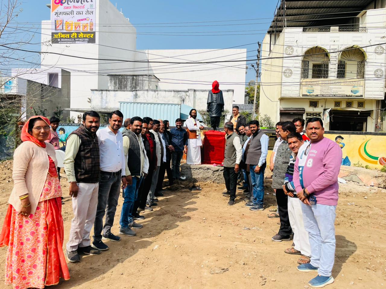 लौह पुरुष सरदार वल्लभ भाई पटेल की प्रतिमा का किया अनावरण