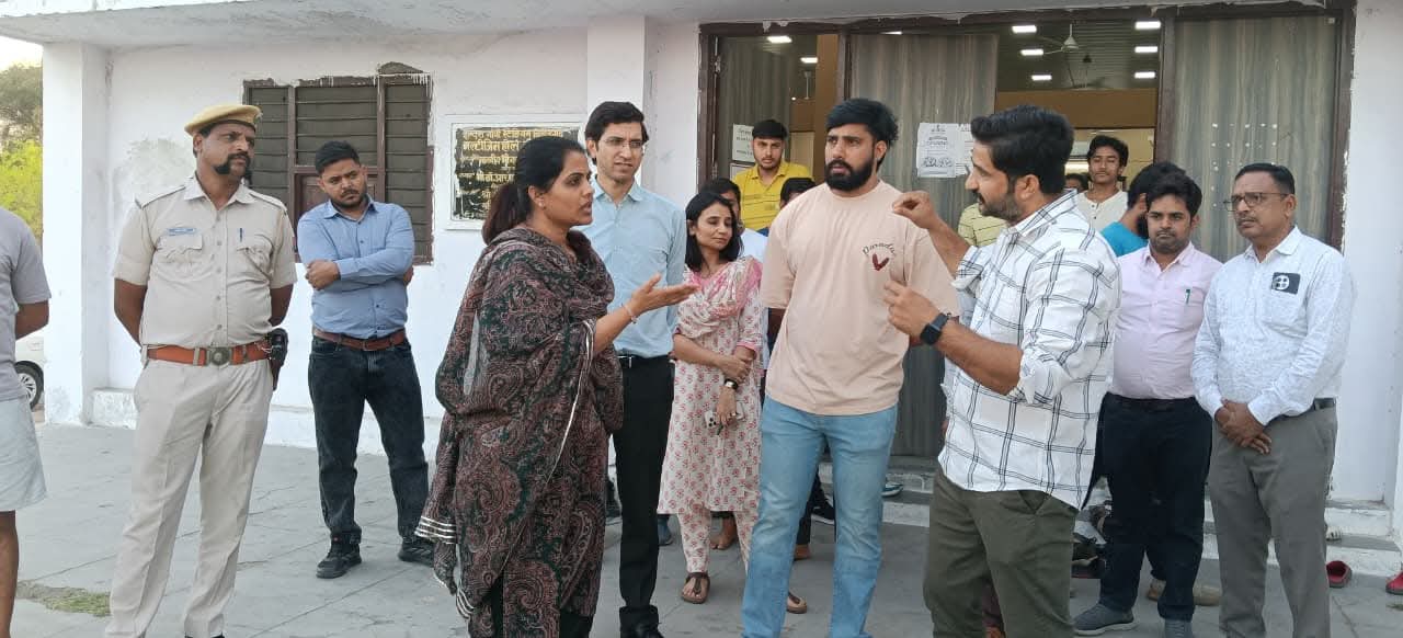 स्टेडियम की व्यवस्थाओं में सुधार एवं रिनोवेशन के दिए निर्देश,जिला कलक्टर ने इंदिरा गांधी स्टेडियम का किया विस्तृत निरीक्षण