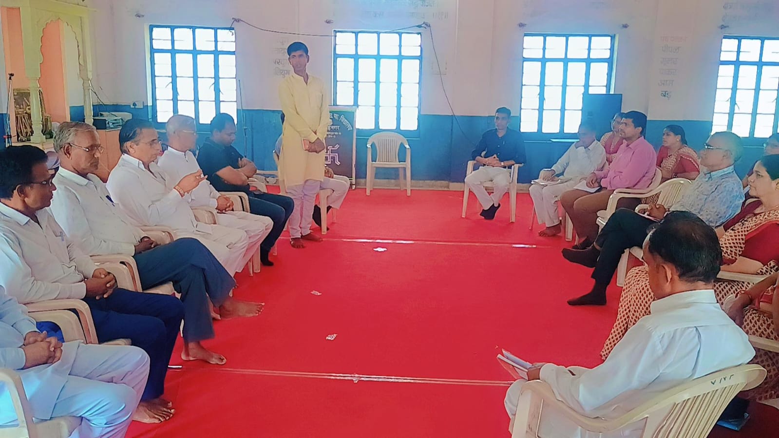 विद्यालय प्रबंध समिति की चिंतन बैठक में शैक्षिक उन्नयन पर मंथन, नवाचारों पर दिया जोर