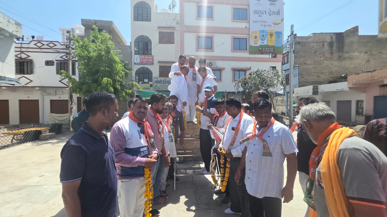 अंबेडकर जयंती पर तीन दिवसीय कार्यक्रमों का भव्य आगाज,प्रथम दिन अभिषेक, स्वच्छता अभियान व माल्यार्पण