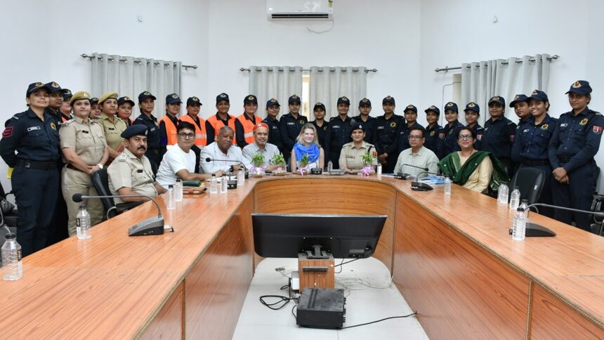 यूनिसेफ भारत की कंट्री हेड ने कालिका पेट्रोलिंग टीम को किया प्रोत्साहित कहा-आप है तो हम सभी सुरक्षित है