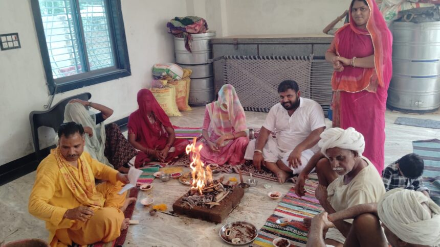 गृह-गृह गायत्री यज्ञ का आयोजन, पुसंवन संस्कार भी हुए सम्पन्न