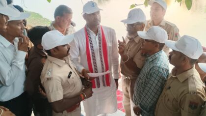 वन कर्मचारियों की पदोन्नति एवं विसंगतियों के समाधान की मांग, सौंपा ज्ञापन