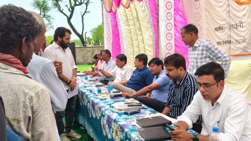 अति० जिला कलेक्टर एवं मुख्य कार्यकारी अधिकारी ने किया “ग्रामीण सेवा शिविर” का औचक निरीक्षण
