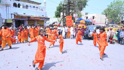 आध्यात्मिक कल्याण महापदयात्रा में उमड़ा श्रद्धा का सैलाब