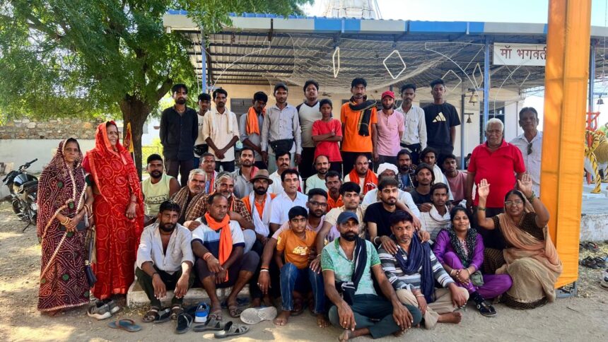 जोगणिया माता की 17वीं पैदल यात्रा 130 श्रद्धालुओं के जत्थे के साथ रवाना